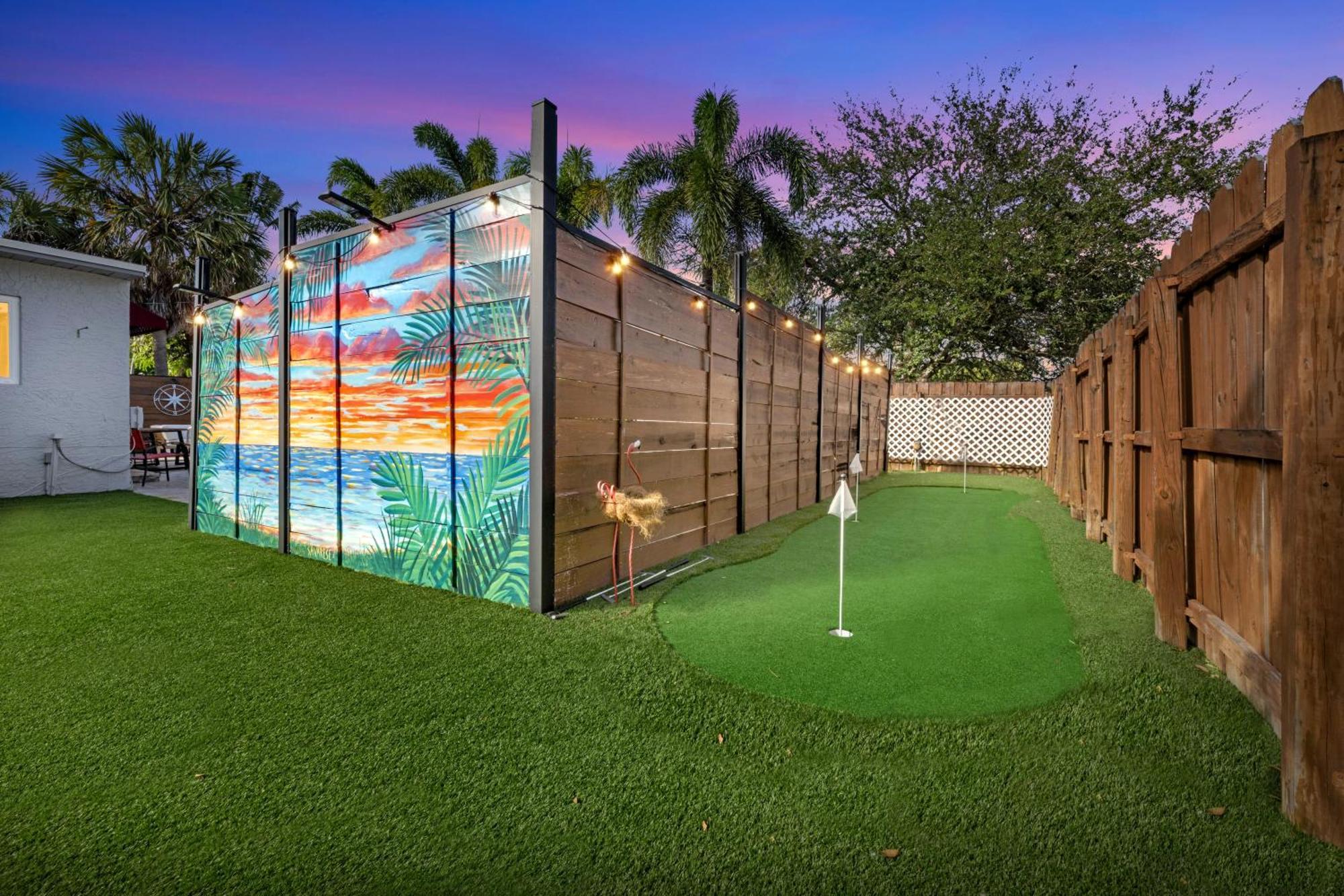 Palms Retreat! Giant Heated Pool-Hottub-Firepit-5Min2Beach-Pets-Ev Chgr Fort Lauderdale Exterior photo