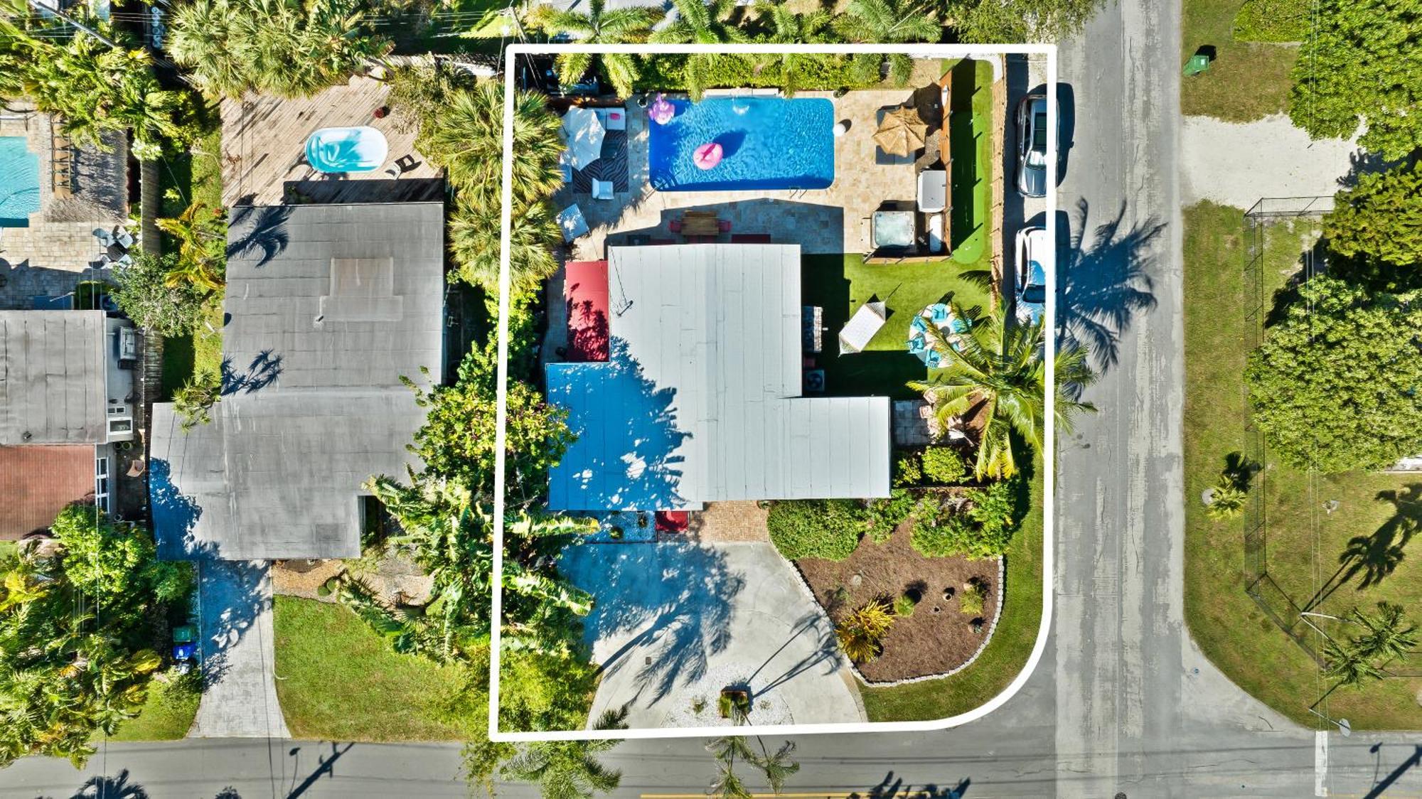 Palms Retreat! Giant Heated Pool-Hottub-Firepit-5Min2Beach-Pets-Ev Chgr Fort Lauderdale Exterior photo